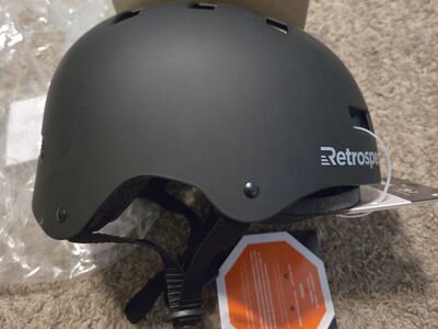 New Skateboar, Scooter , Bike Helmet Size S