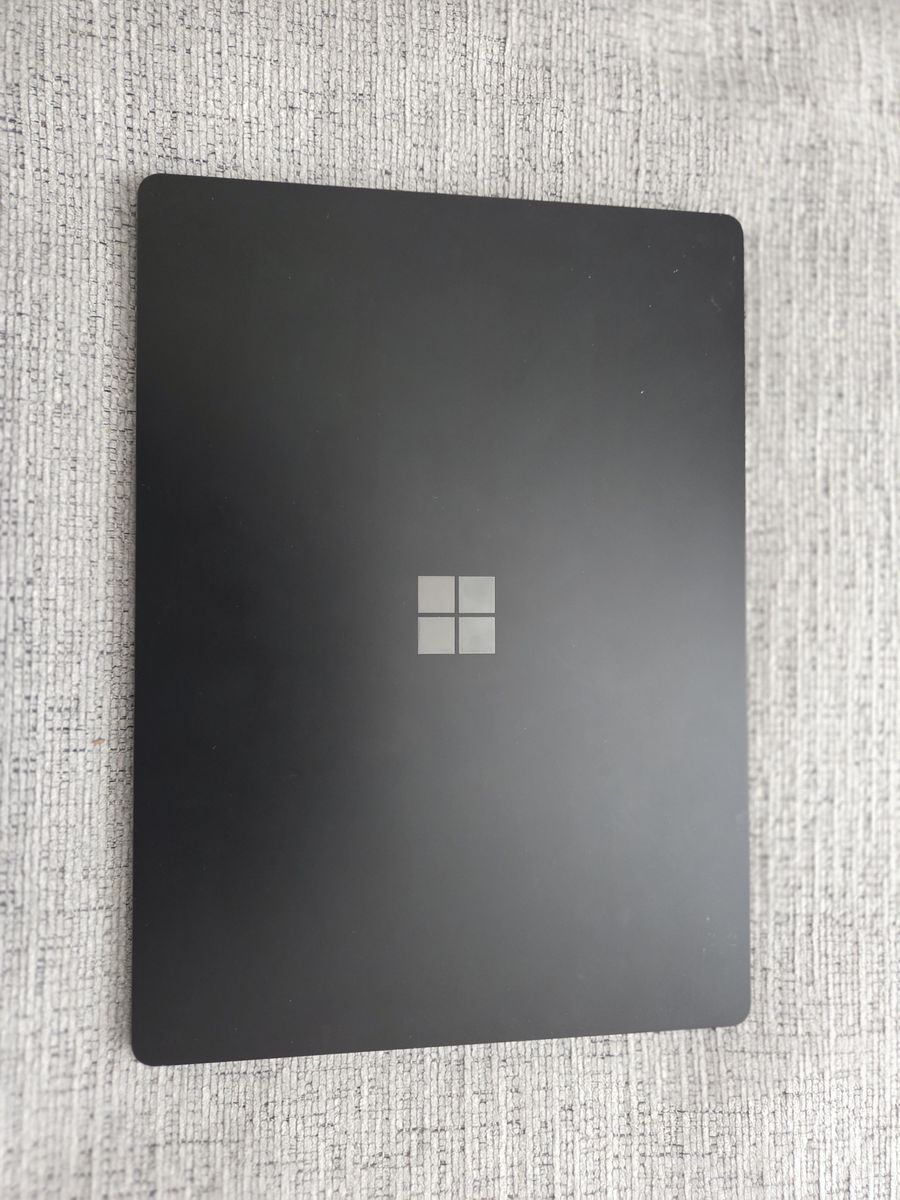 Surface laptop 13"  model 1868