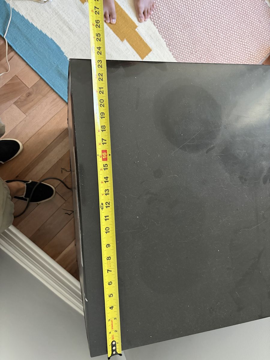 Main image 6