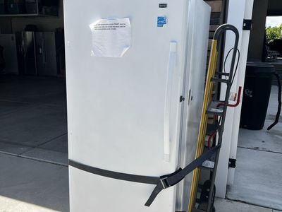 Upright freezer 20 cubic feet