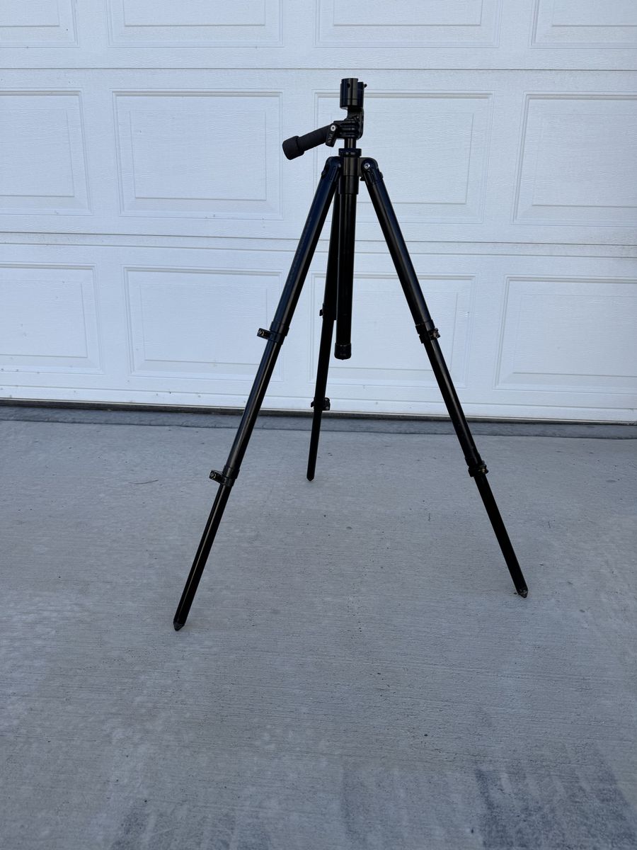 Outdoorsman Compact Tripod