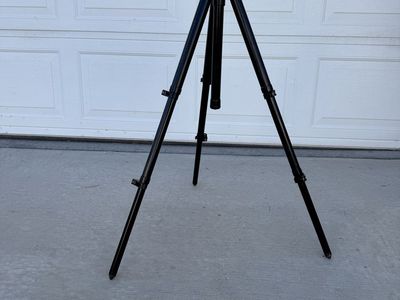 Outdoorsman Compact Tripod