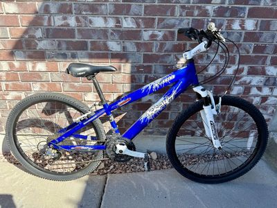 XS X-Small Avigo Assault Hardtail Bike