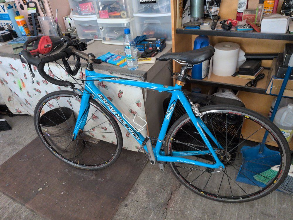 Rocky mountain solo carbon road bicycle 54 cm