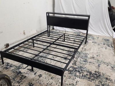 Queen bed frame (missing hardware)