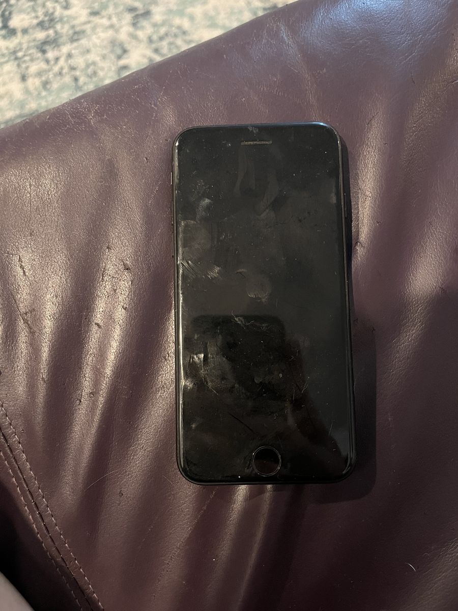 iPhone - I am unable to troubleshoot this