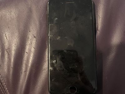 iPhone - I am unable to troubleshoot this