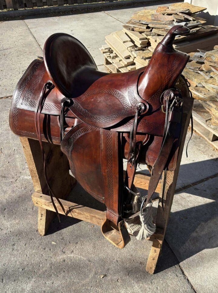 Rare Antique Western Saddle 1900-1910