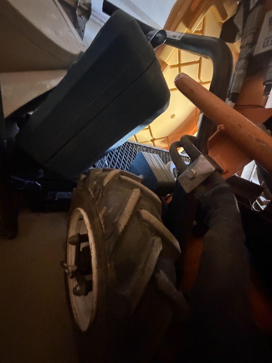 Main image 4