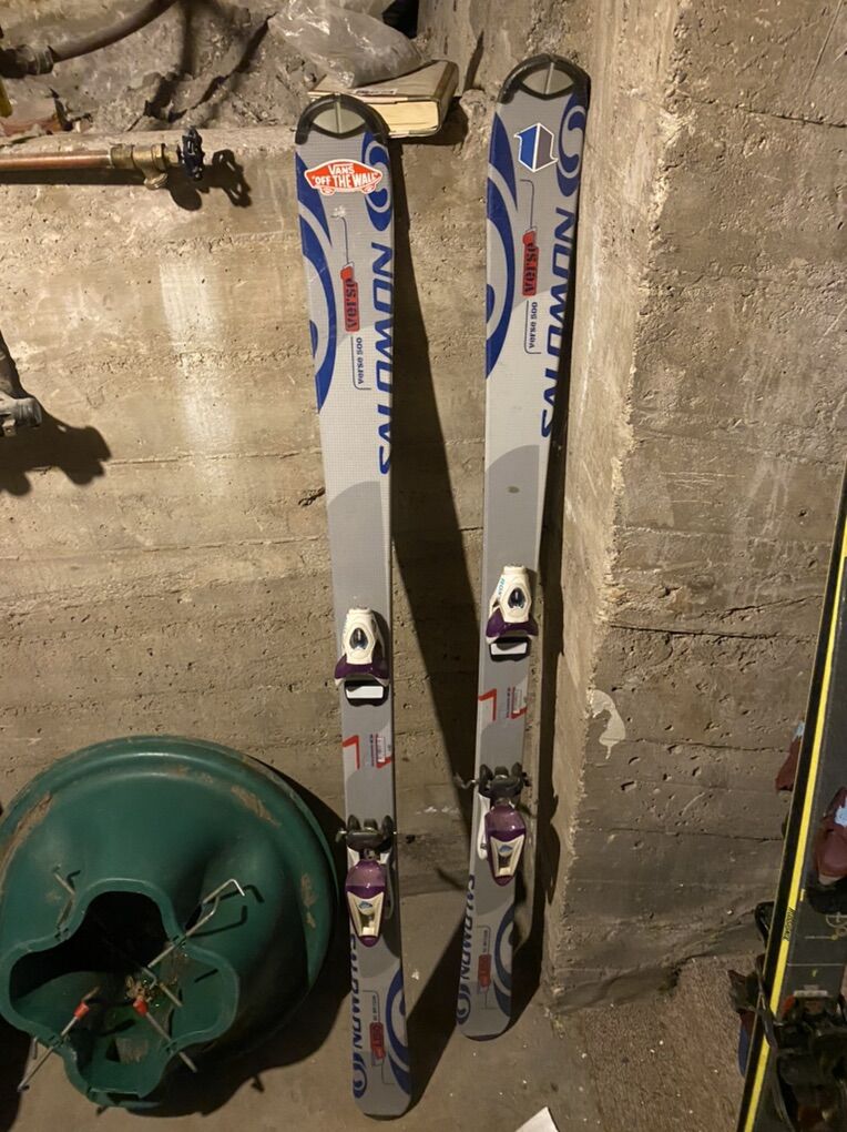 Salomon 150 Size Skies