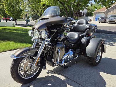 Harley-Davidson 2020 Tri Glide Ultra Classic Trike Motorcycle - Black, Excellent Condition