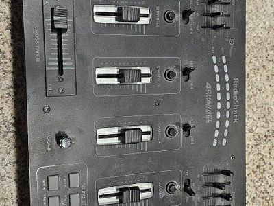 RadioShack 4-Channel Stereo Mixer with Sound Effects and Crossfader - DJ Audio Equipment