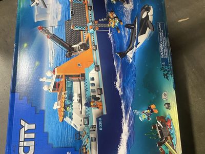 LEGO City Arctic Explorer Ship Set (60368) - 815 Pieces