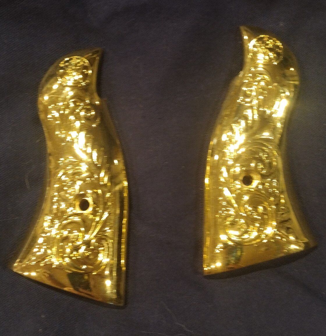 Smith and Wesson j-frame pistol grips