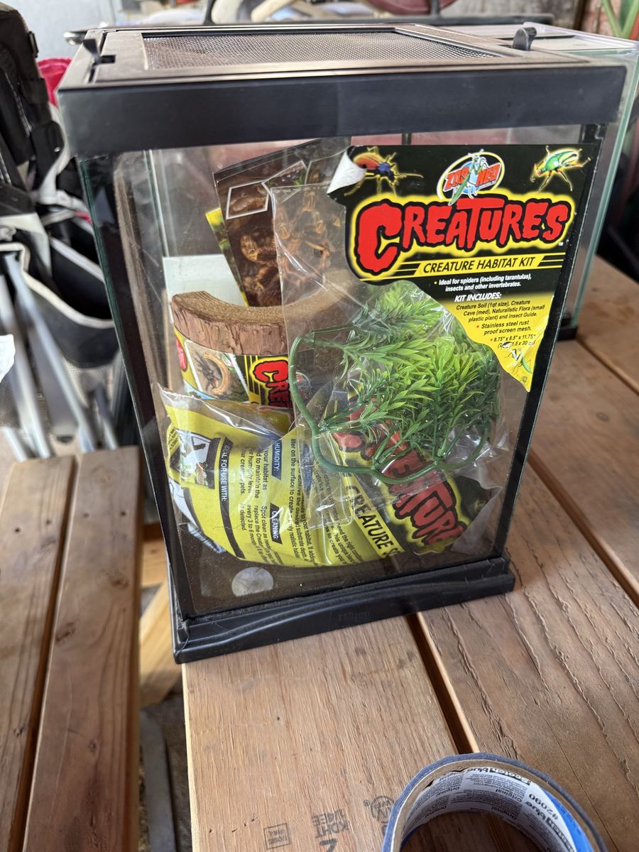 3 Gallon Creatures terrarium