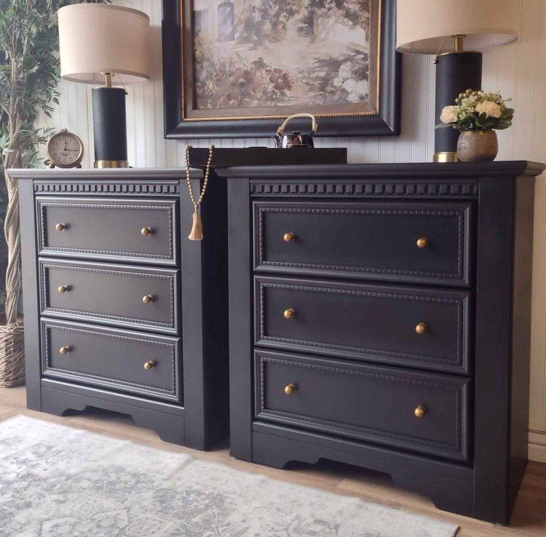 EXTRA LARGE Ashley 3 Drawer Nightstands