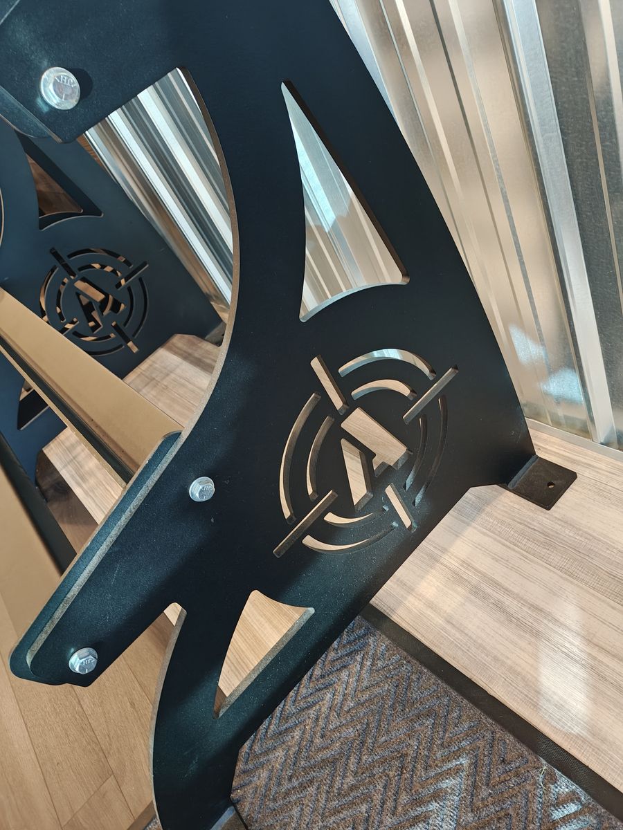 Main image 3