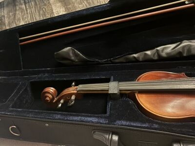 Quality Wooden Viloin blue velvEt Case