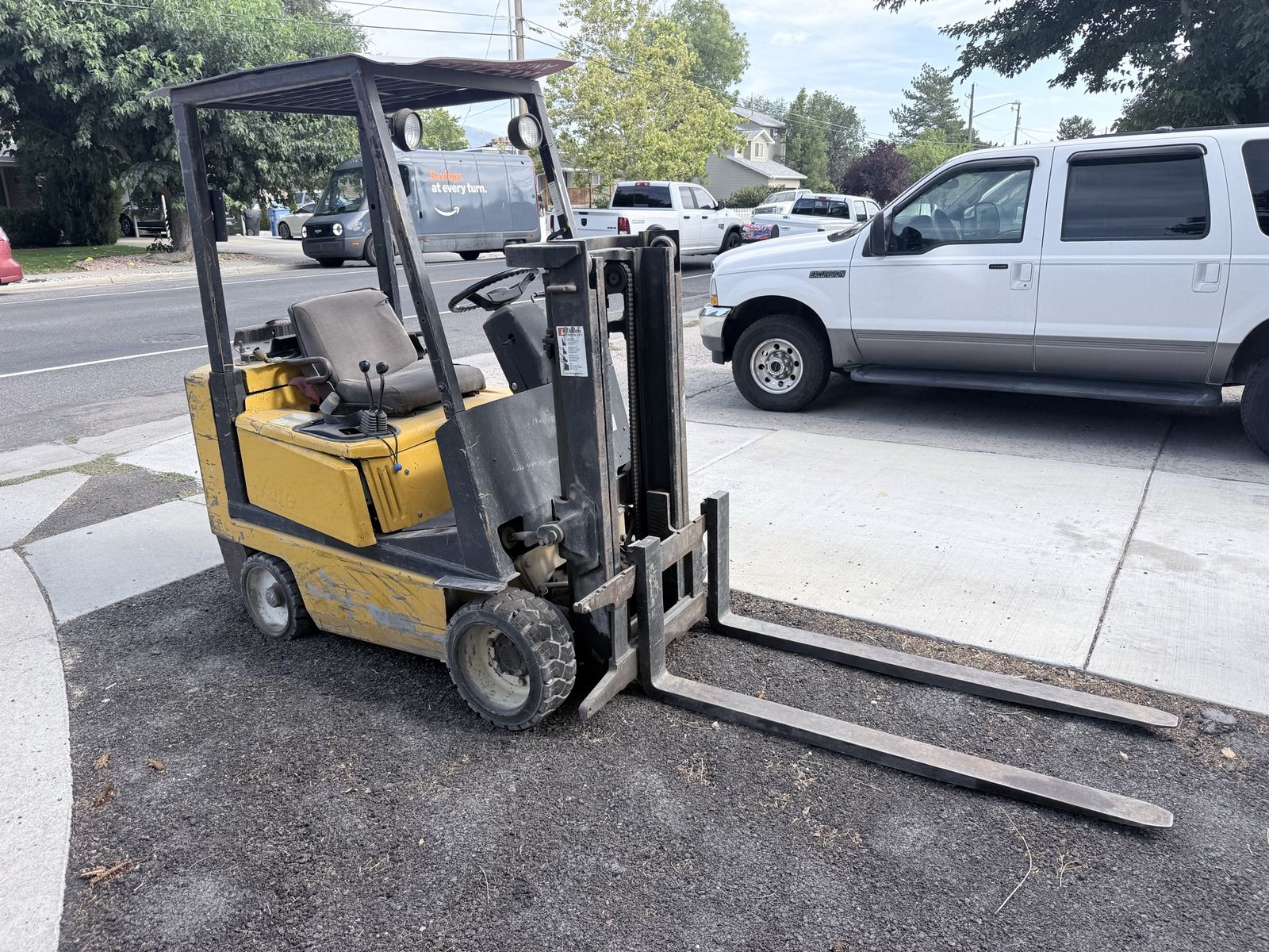 6k lb Yale forklift.