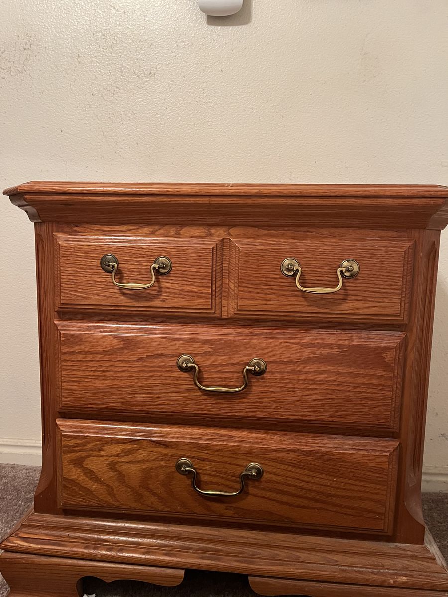 Bedroom night stands