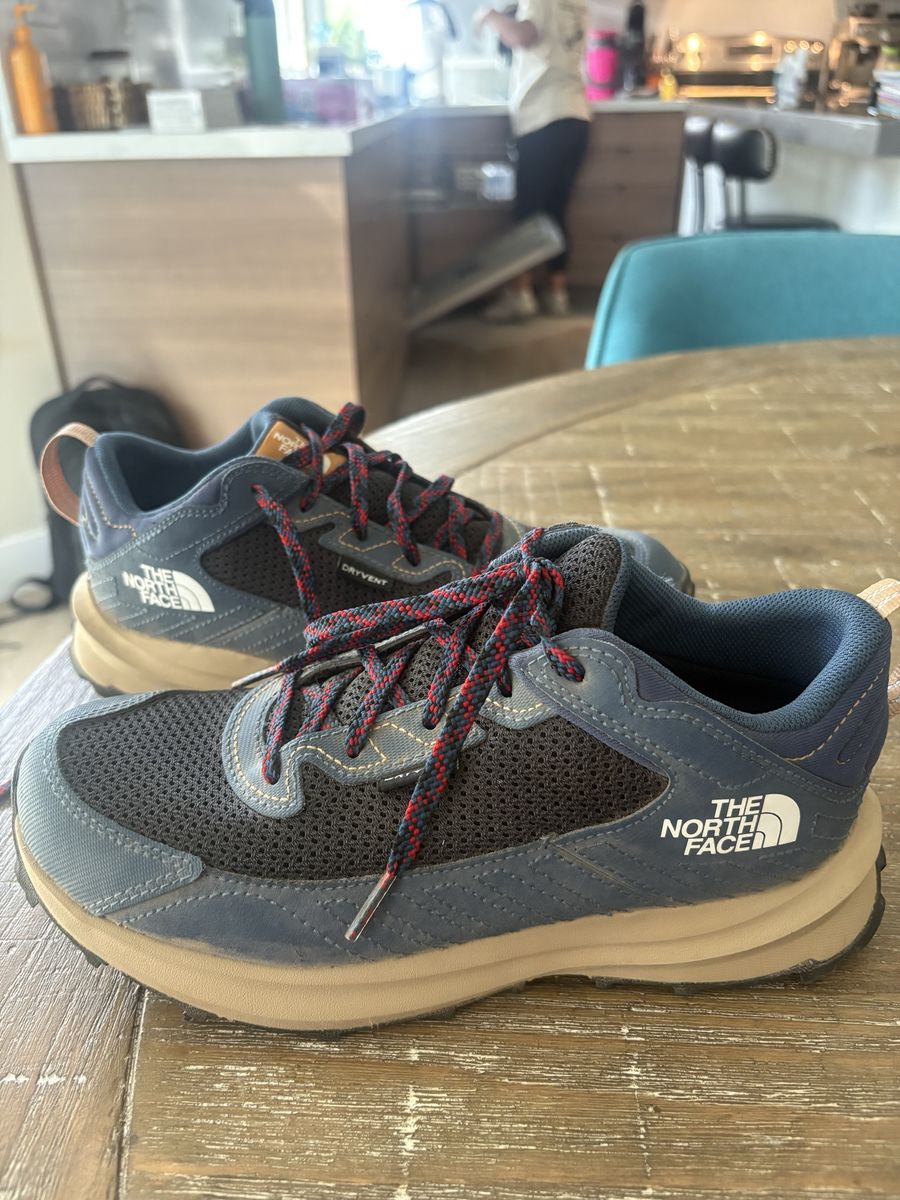 The North Face DryVent Hiking Shoes kids Size 5 or 37 Blue/Tan Used Good