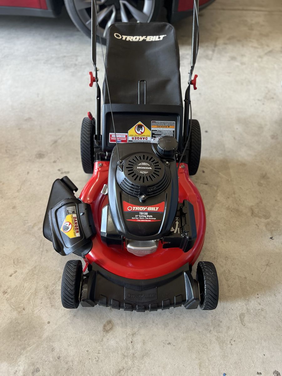 Troy-Bilt TB130 21" Push Lawn Mower with Honda GCV Engine - Excellent Condition