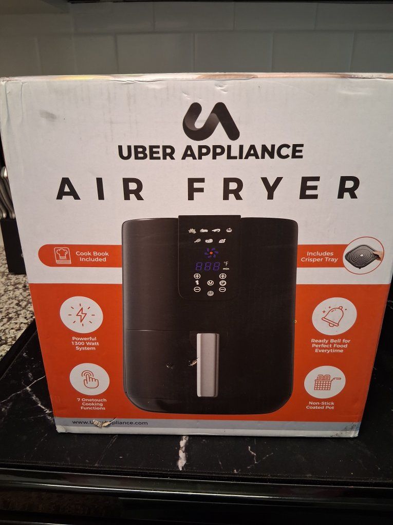 Uber Appliance Air Fryer - Powerful 1300W, 4 Liter, Non-Stick, Digital Display with 7 Presets