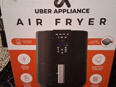 Uber Appliance Air Fryer - Powerful 1300W, 4 Liter, Non-Stick, Digital Display with 7 Presets