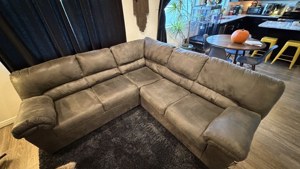 Grey 2 Piece Sectional