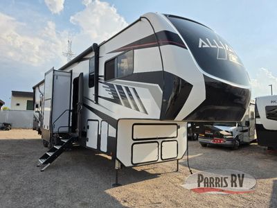 Used 2022 Alliance RV Valor 40V13