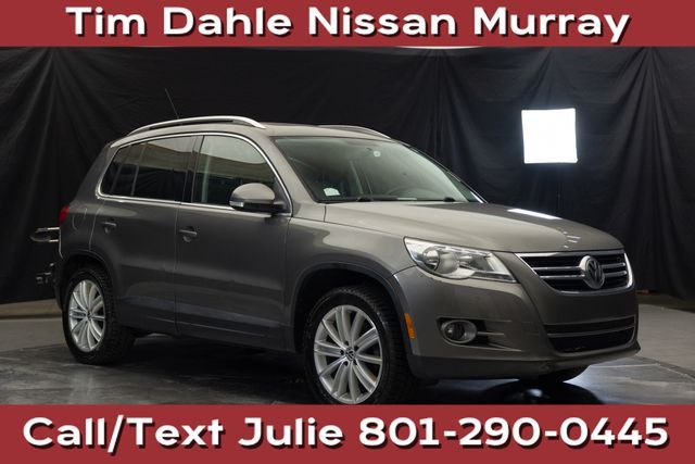 2011 VOLKSWAGEN TIGUAN SEL 4Motion
