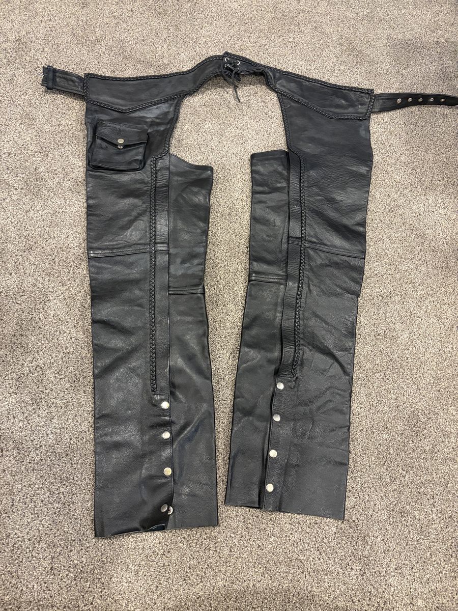 Liberty Leather Black Motorcycle Chaps Size L 