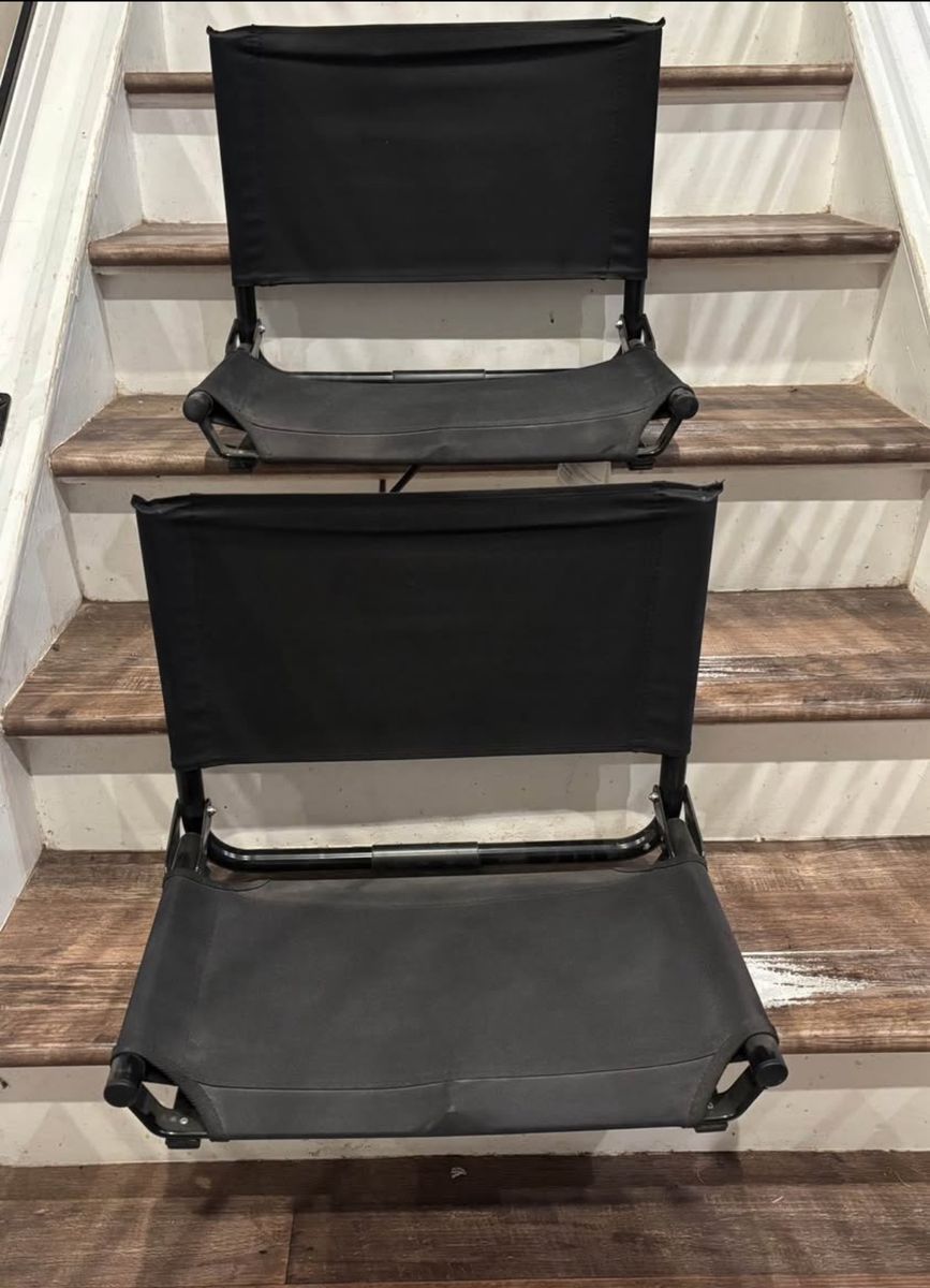 Stadium chair seats