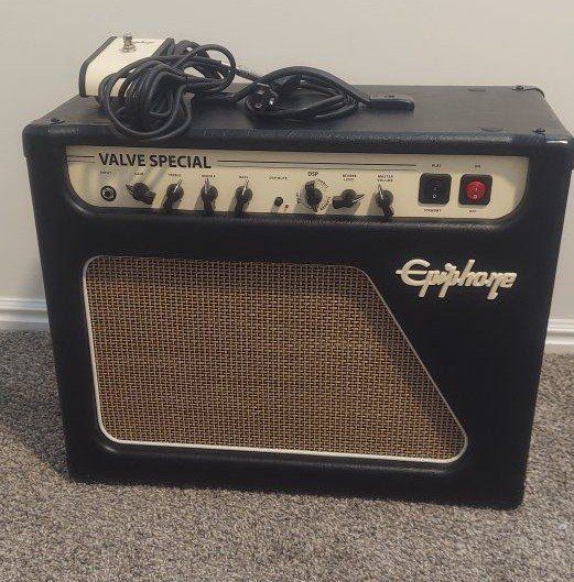 Epiphone Valve Special 5-Watt 1x10 Tube Guitar Combo Amplifier with Footswitch