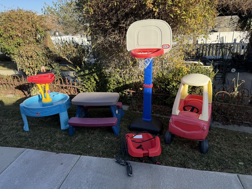 Toys Sabd And Water Table Cozy Coupe Prices Listed