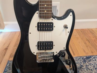 Complete Electric Guitar Starter Kit: Squier Mustang HH & Crate 30W Amp