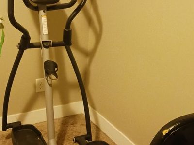 Proform Hybrid Trainer Bike/Elliptical Nice!