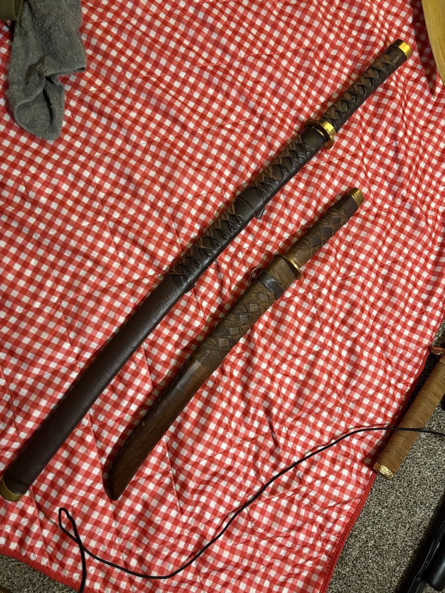 Japanese Style Katana & Wakizashi Sword Set - Decorative Replicas with Sheaths