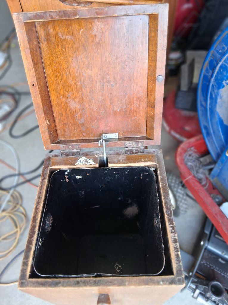 Main image 3