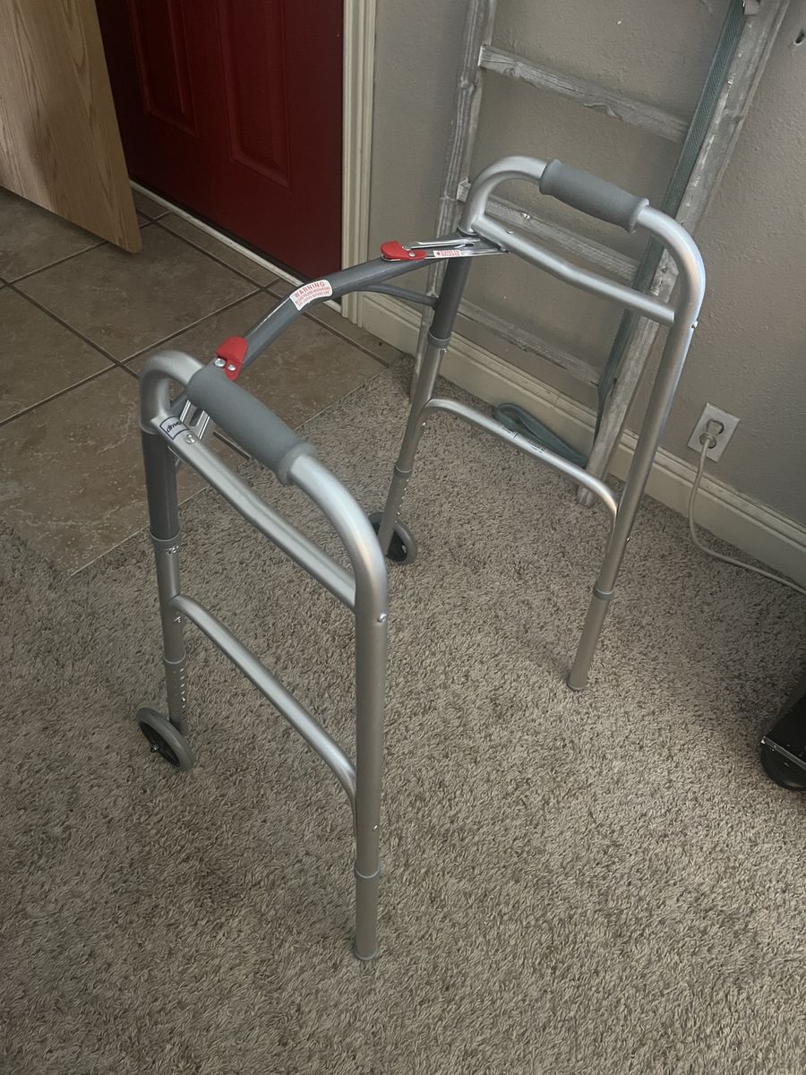 Folding Walker with Front Wheels