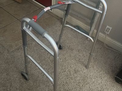 Folding Walker with Front Wheels