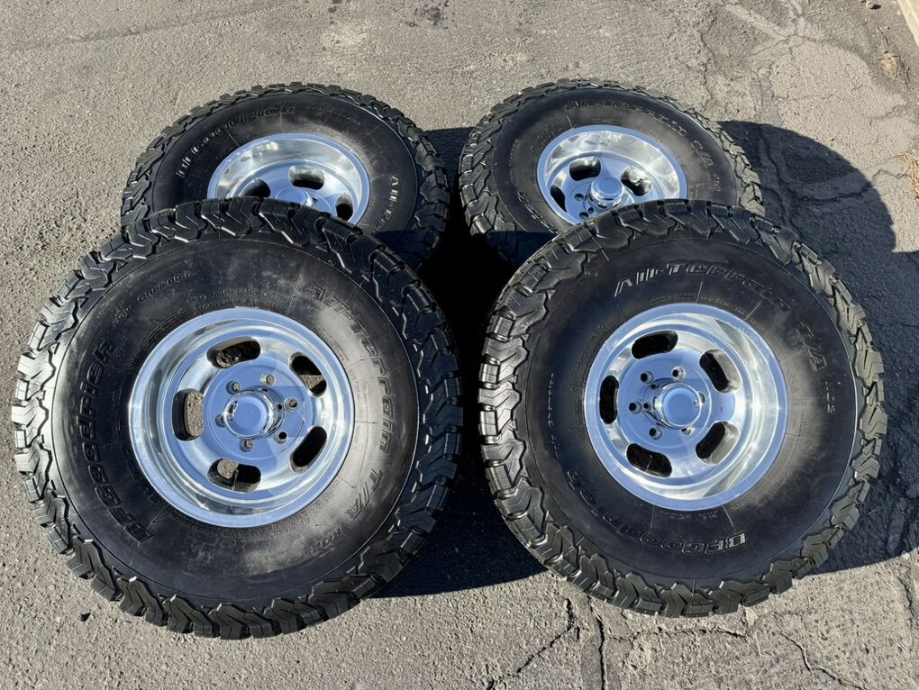 35x12.50r15 BFG KO2 US Mag 6x5.5 Alloy Chevy GMC 6