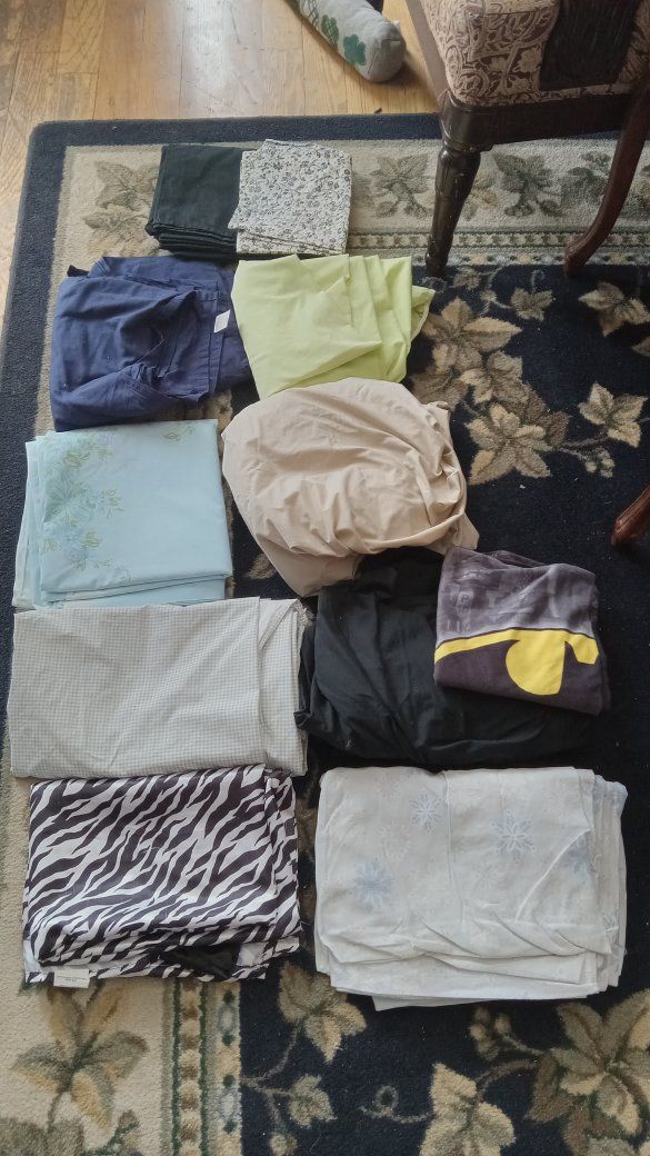 Full/Double Sheets, Variety Fitted & Flat add to your linen supply
