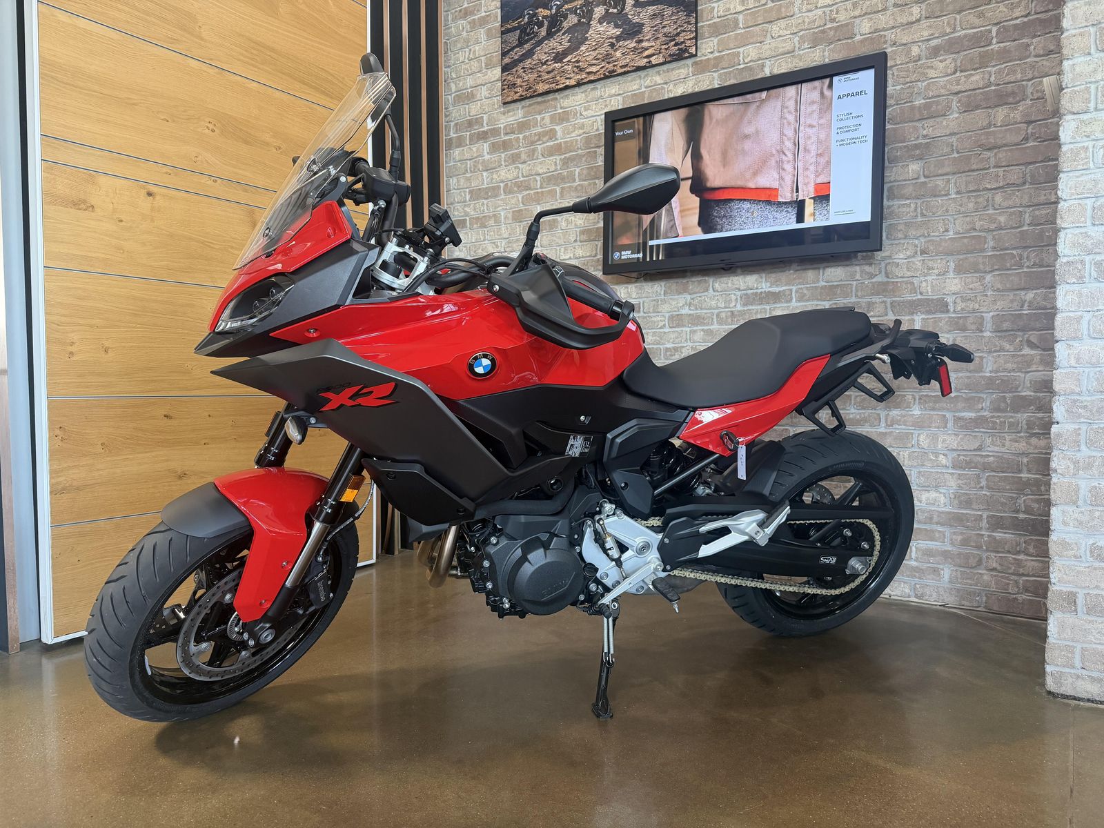 2026 BMW F 900 XR