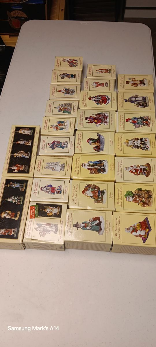 International Santa Claus Collection Figurines
