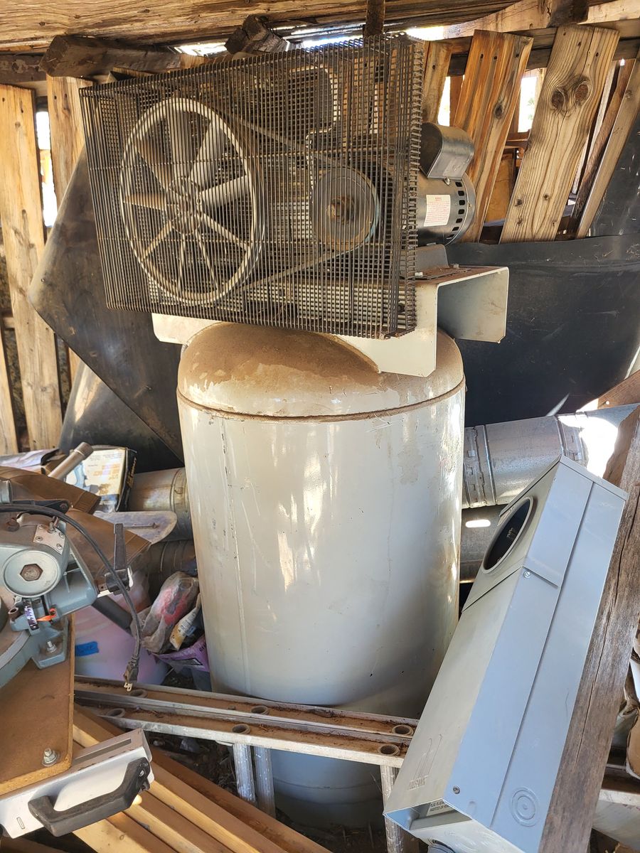 80 gallon, 6.5 hp 175 psi/ IB-po2 max