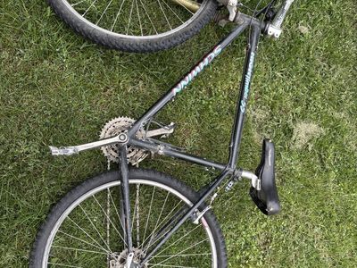 Schwinn Hightimber SE Mountain Bike 26 inch