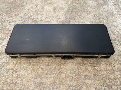 Guitar Case – Electric slightly oversized fits telecaster stratocaster jackson fender kramer