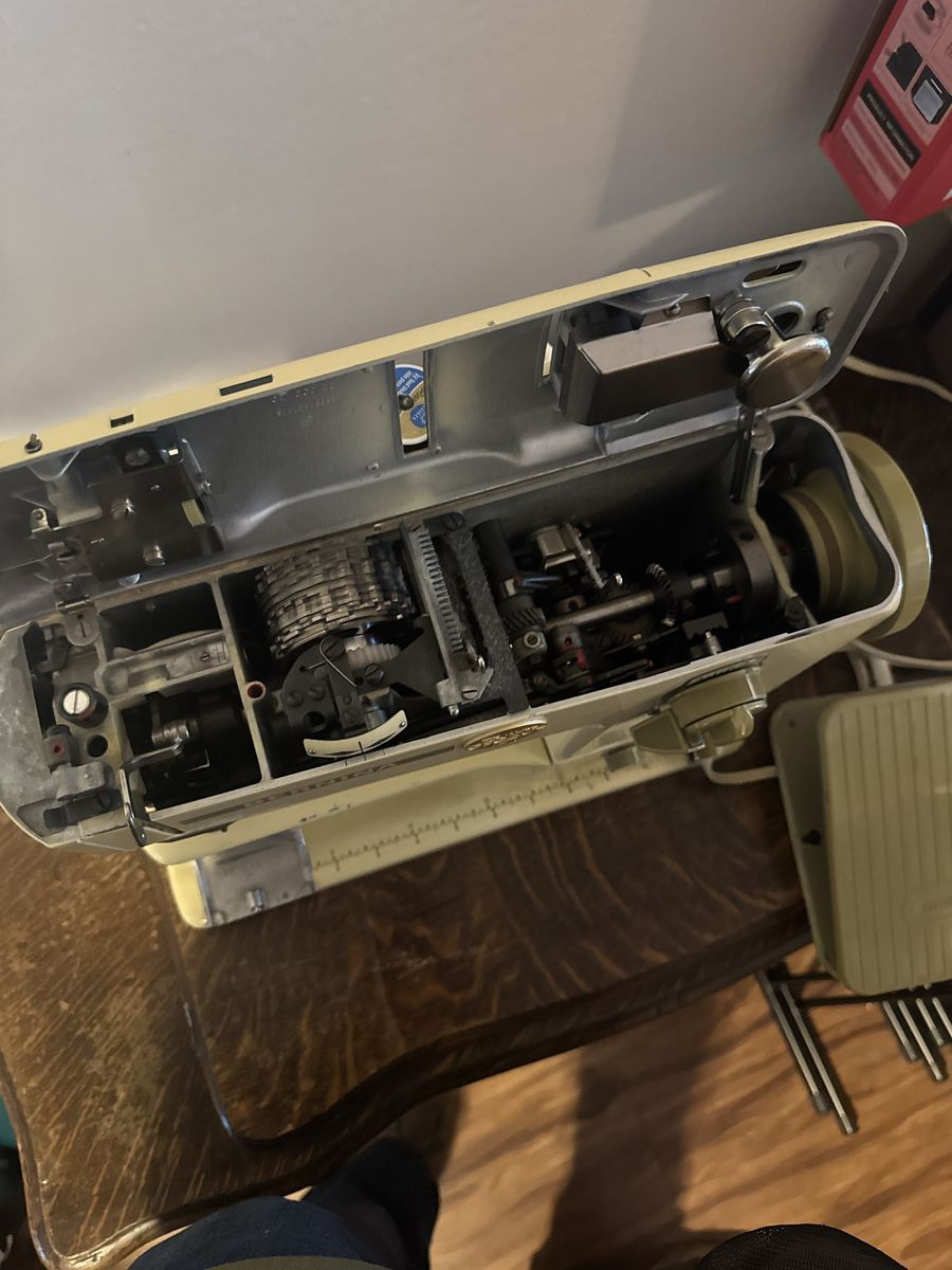 Main image 11