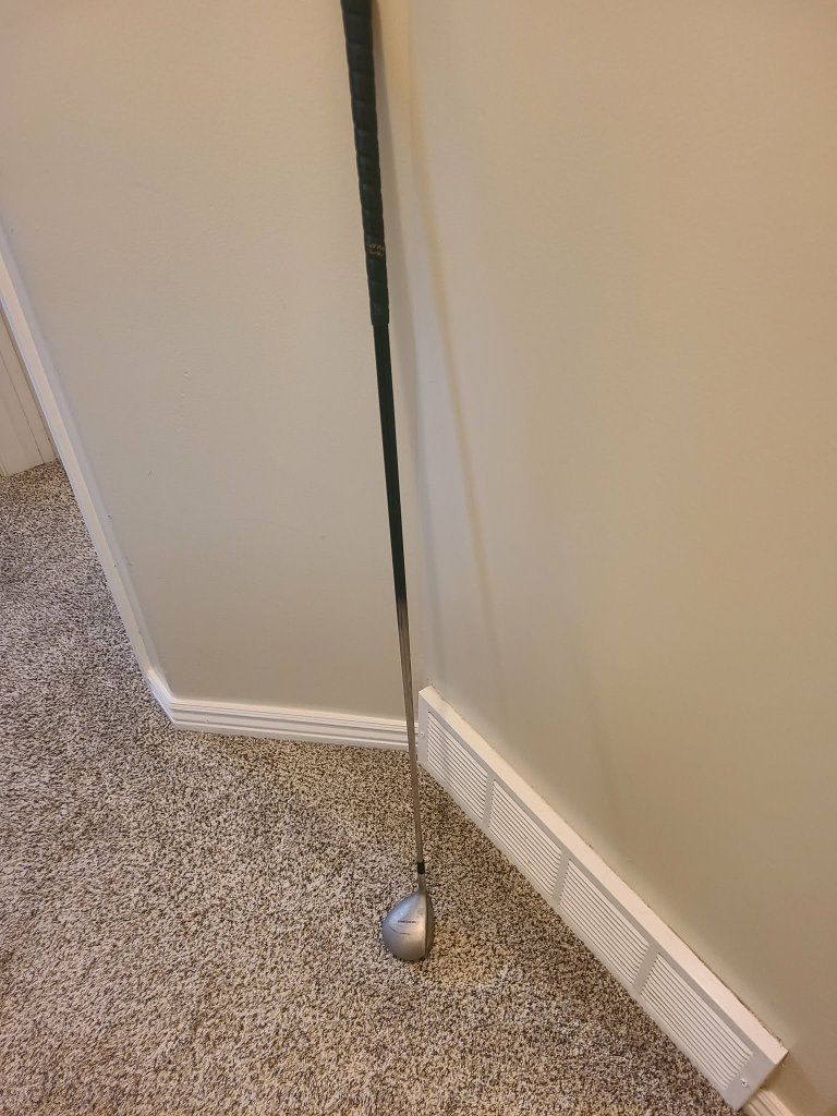 Taylormade driver RH, standard height